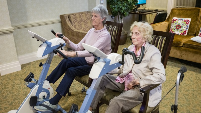 Anne and Susan go for a spin 800x450.jpg