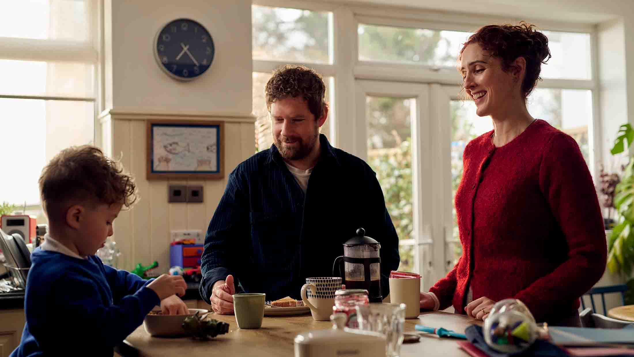 Family around the breakfast table