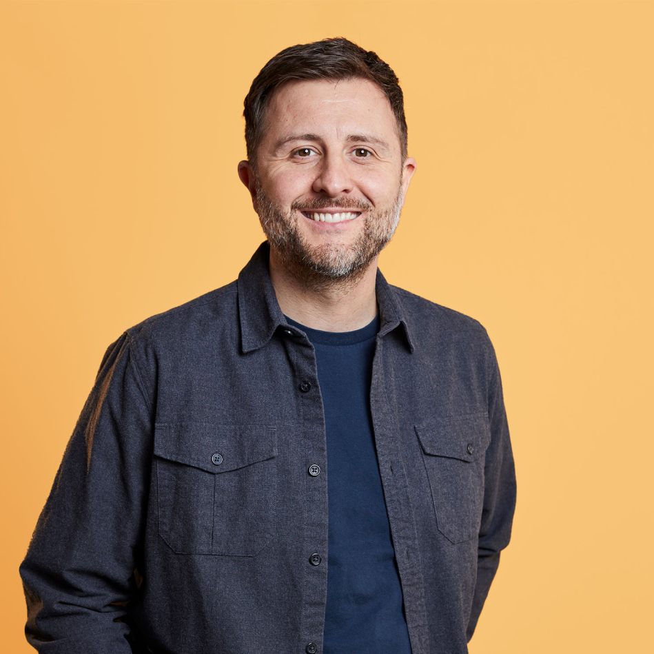 Headshot of Ian Theasby, AXA Startup Angel and Co-founder of vegan recipe brand BOSH!