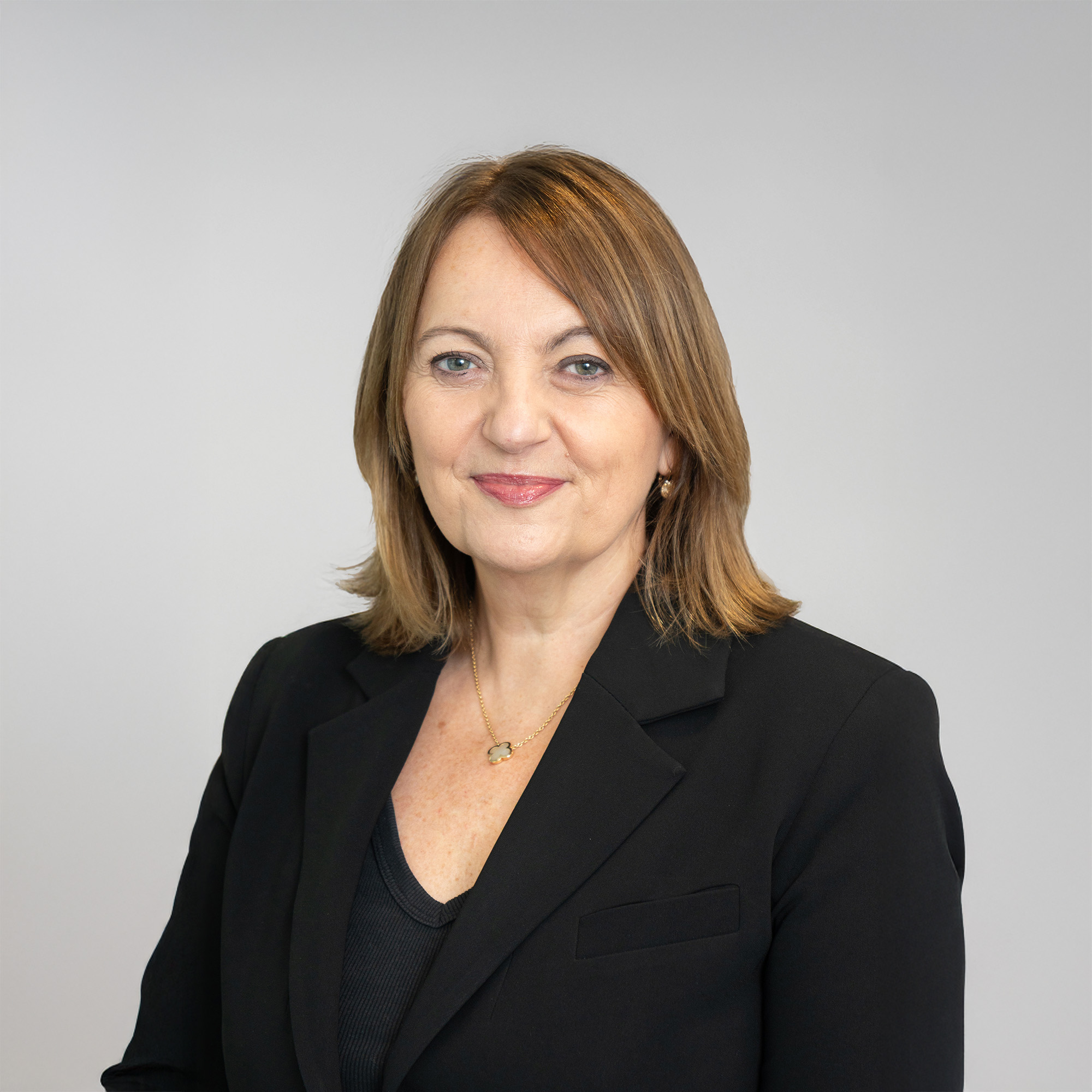 Headshot of Amanda Vaughan, Chief People Officer, AXA UK and Ireland