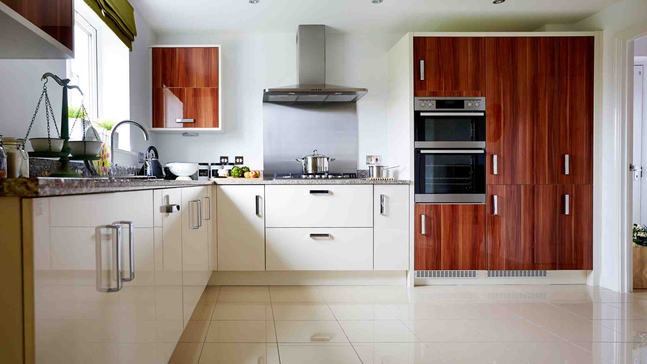 Modern open plan kitchen