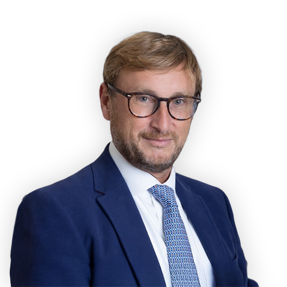Headshot of David Baker, Chief Risk Officer, AXA UK and Ireland